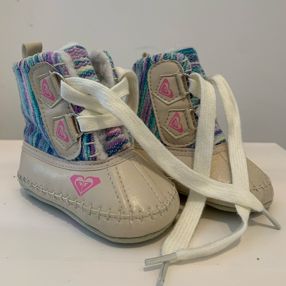 Roxy baby booties. Size 6-12 months